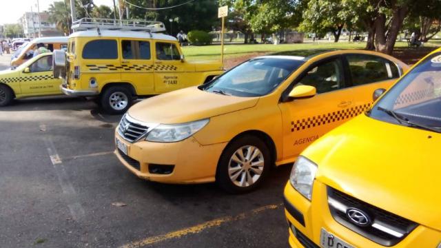 Ofrecemos servicios de taxis en la Habana Cuba