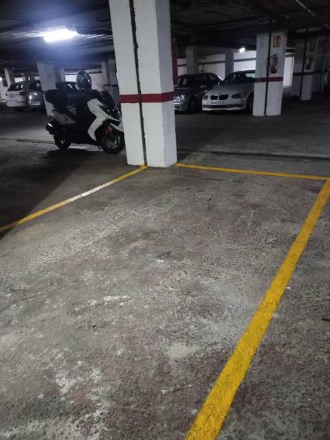 Alquilo aparcamiento