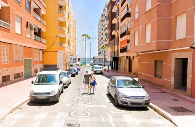 Alquilar local almacen 200 m2 Torrevieja