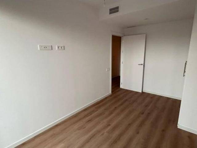 INSTALACION DE SUELOS DE MADERAS LAMINADOS VINILOS SPC, Sevilla — 3/14