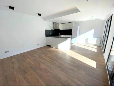 Instalacion de suelos de maderas laminados vinilos spc, Castilleja De La Cuesta — 2/15