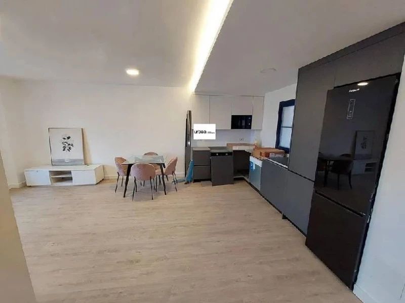 Instalacion de suelos de maderas laminados vinilos spc, Sevilla — 15/15