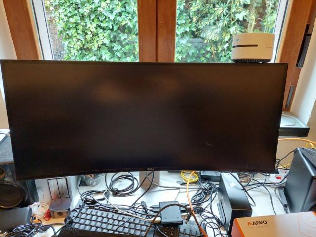 Monitor dell34 curvo