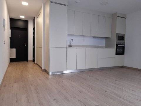 INSTALACIOND E SUELOS DE MADERAS LAMINADOS, Camas — 3/7