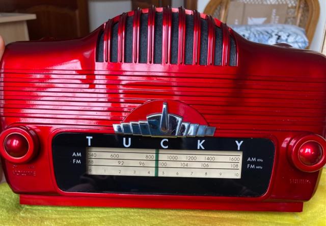 Radio Tucky Spirix Edition