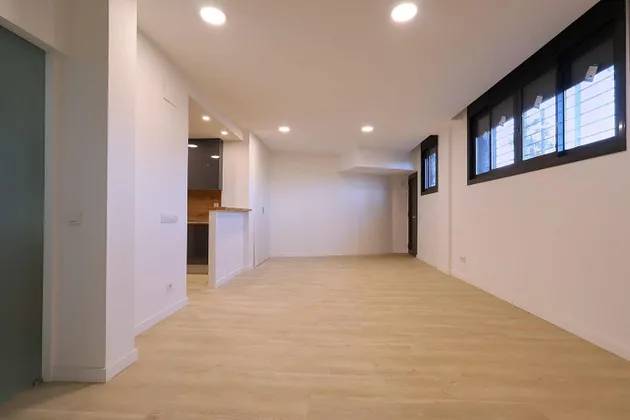 INSTALACION DE SUELOS DE MADERAS LAMINADOS, Espartinas — 3/13